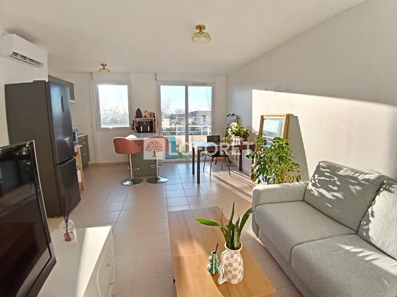 Appartement à louer, 40m², Morières-lès-Avignon
