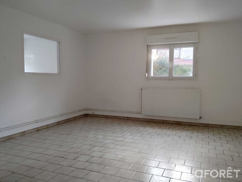 Appartement à louer, 90m², Bernay