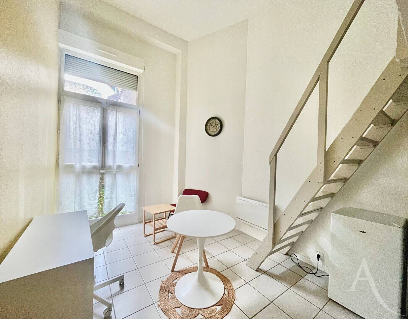 Appartement à louer, 25m², Metz