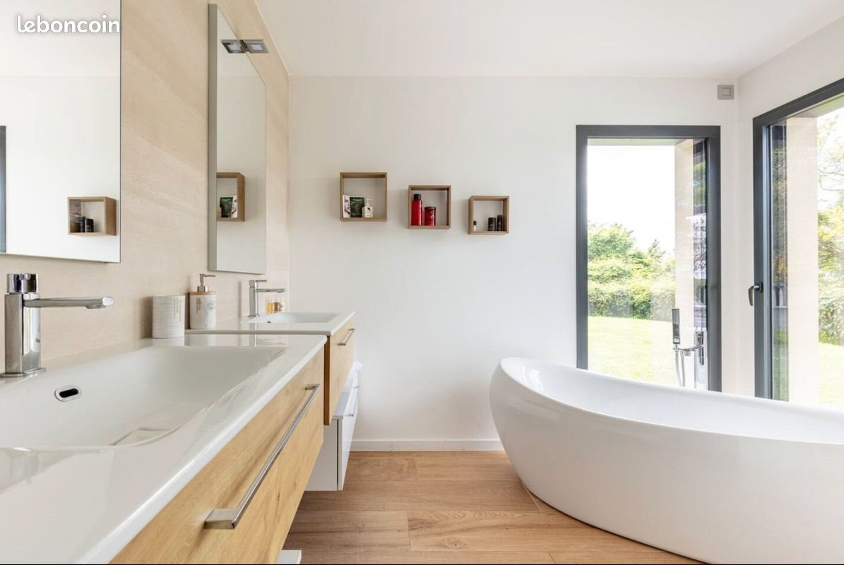 Maison à louer, 200m², Seiches-sur-le-Loir