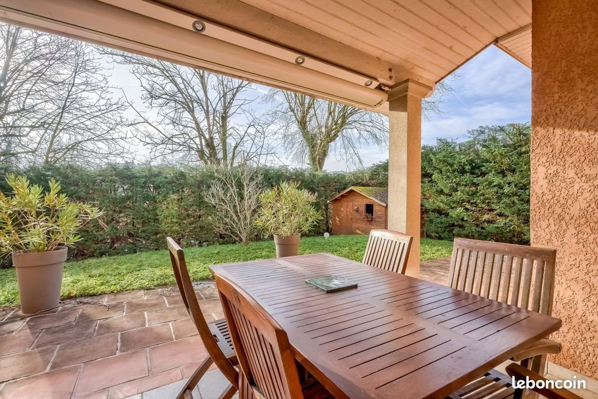 Maison à vendre, 152m², Massieux