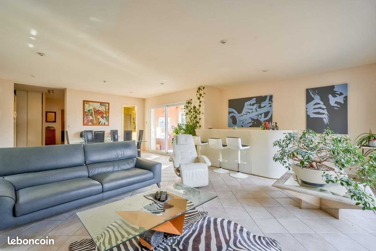 Maison à vendre, 152m², Massieux