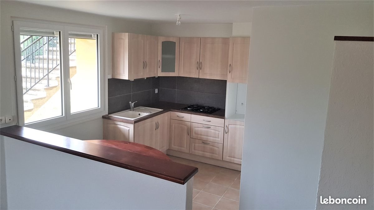 Appartement à louer, 32m², Beauzac