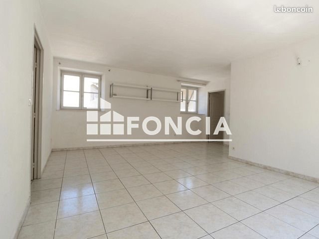 Appartement à louer, 65m², Nîmes