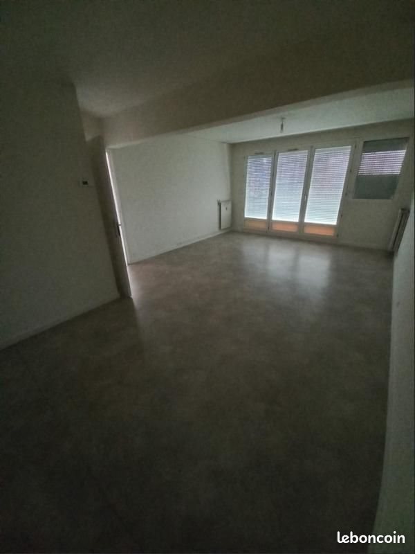 Appartement à louer, 99m², Montceau-les-Mines