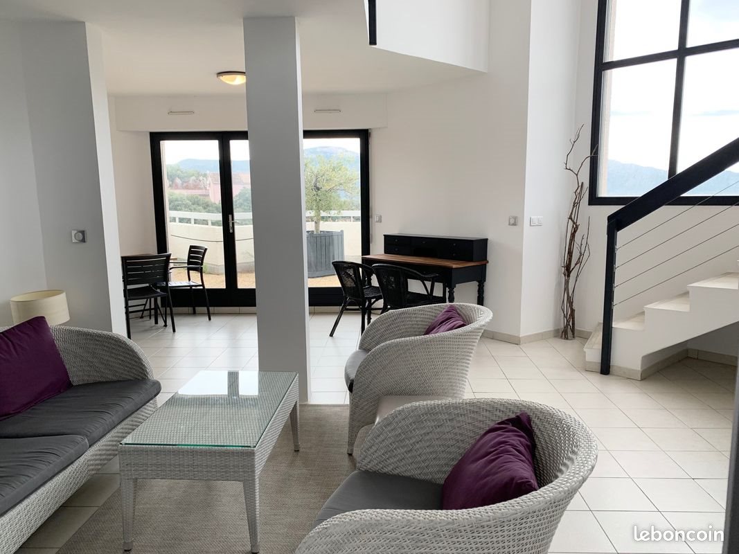 Appartement à louer, 127m², Porto-Vecchio