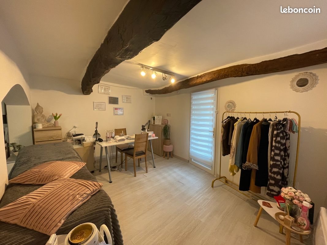 Appartement à louer, 25m², Nans-les-Pins