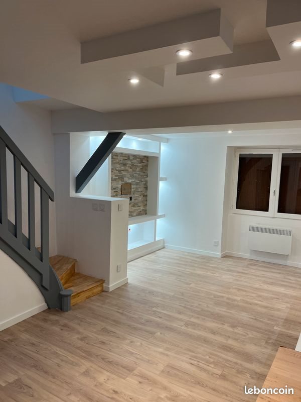 Maison à louer, 70m², Gelos
