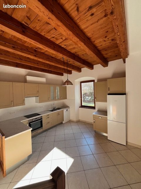 Maison à louer, 150m², Saint-Sixt