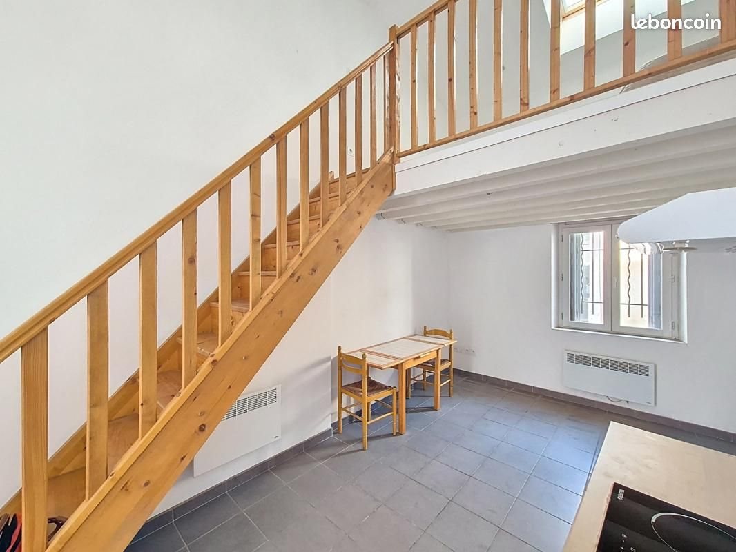 Appartement à louer, 35m², Nîmes