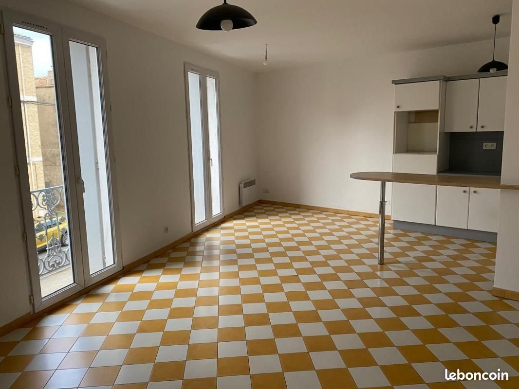 Appartement à louer, 65m², Mèze