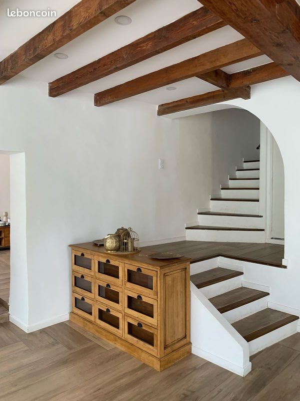 Maison à louer, 1760m², Solliès-Toucas