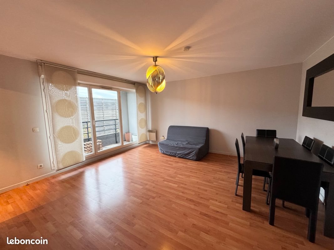 Appartement à louer, 65m², Lille