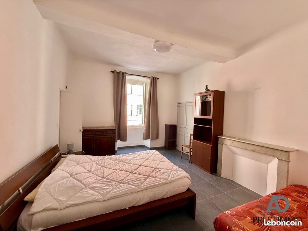 Appartement à louer, 100m², Bastia
