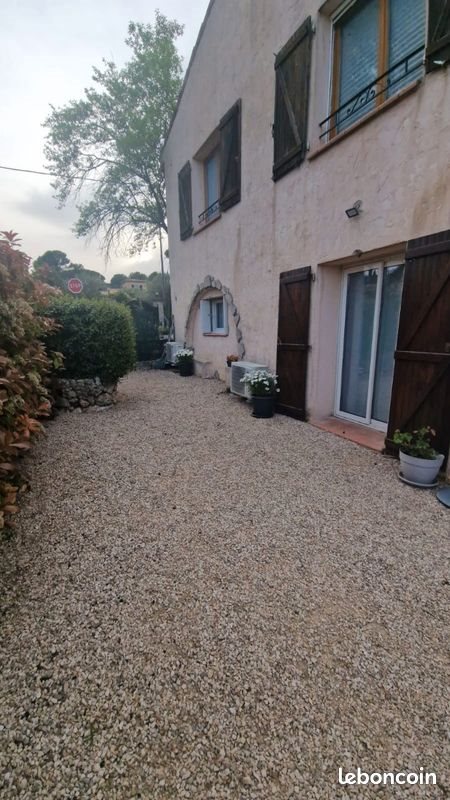 Appartement à louer, 70m², Peymeinade