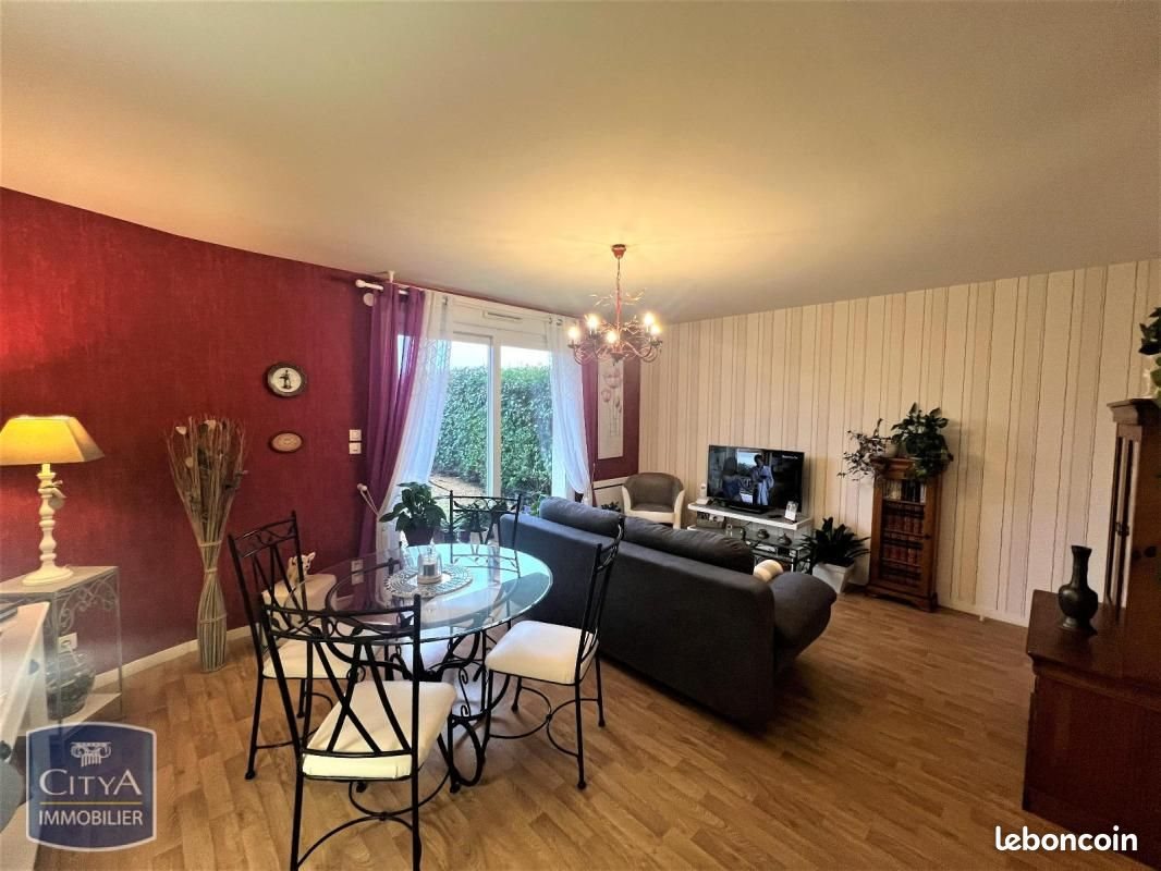 Appartement à louer, 43m², Chinon