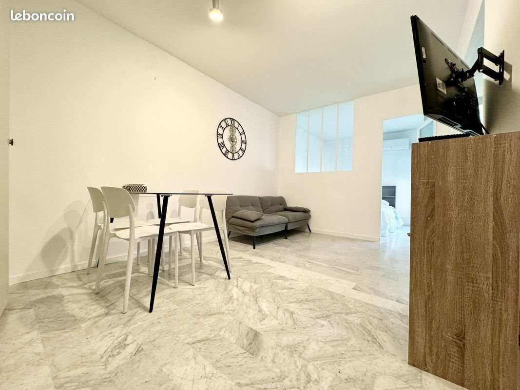 Appartement à louer, 34m², Nîmes