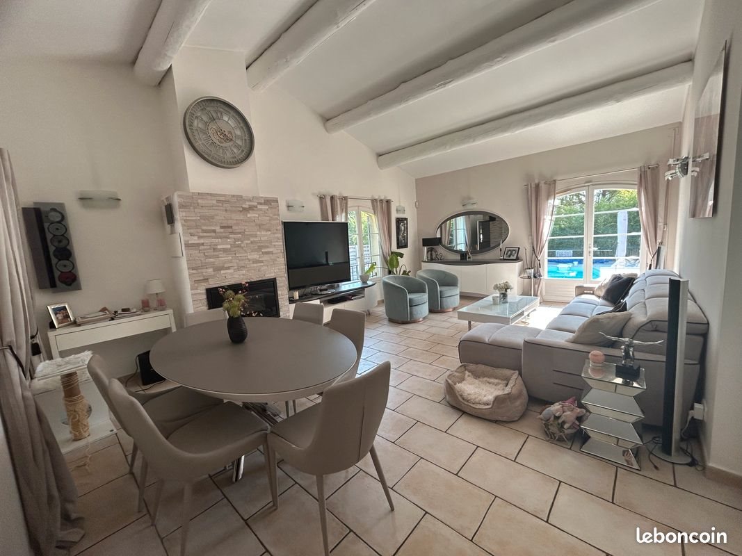Maison à vendre, 150m², Entraigues-sur-la-Sorgue