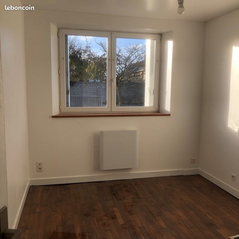 Maison à louer, 82m², Rieux