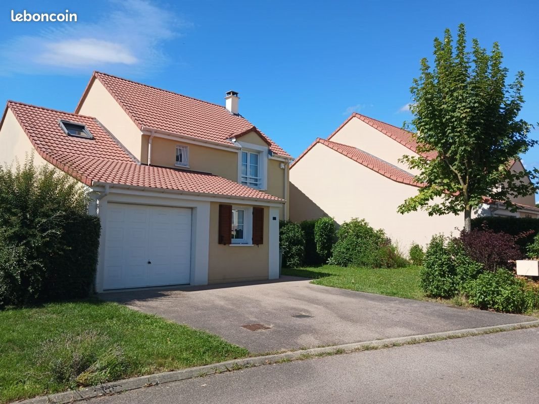Maison à louer, 121m², Osny