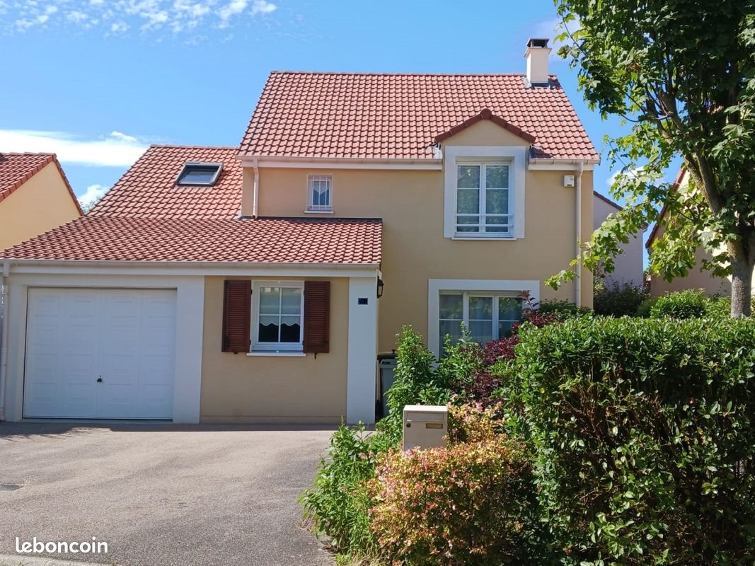 Maison à louer, 121m², Osny
