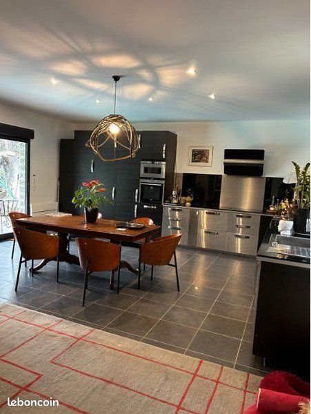 Maison à louer, 170m², Auriol