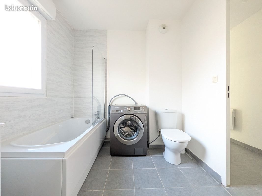 Appartement à louer, 32m², Nîmes