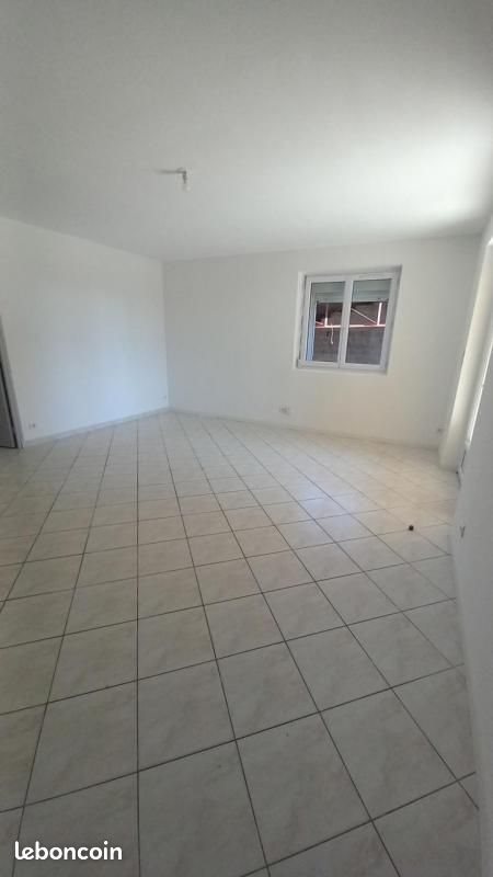Appartement à louer, 64m², Espondeilhan