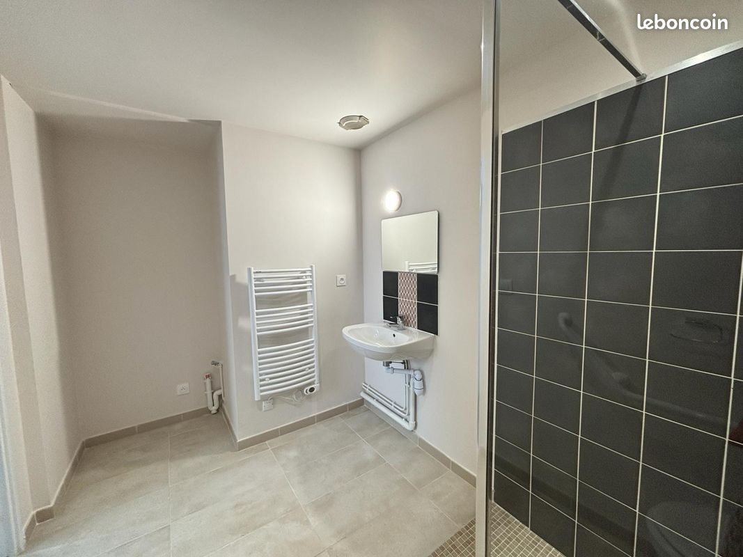 Appartement à louer, 34m², Autun