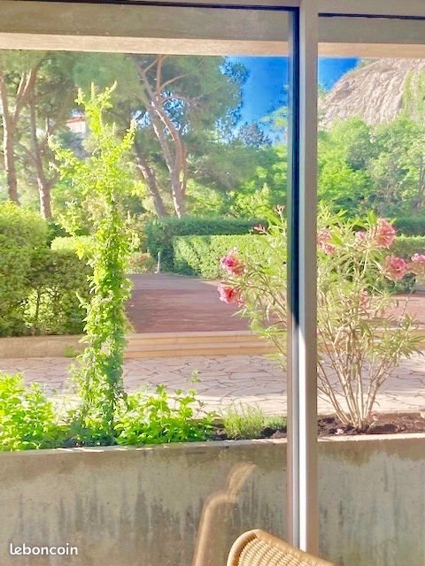 Appartement à louer, 32m², Marseille 8ème