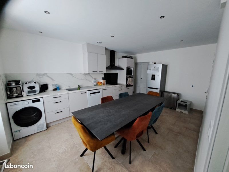 Maison à louer, 120m², Saint-Just-d'Ardèche