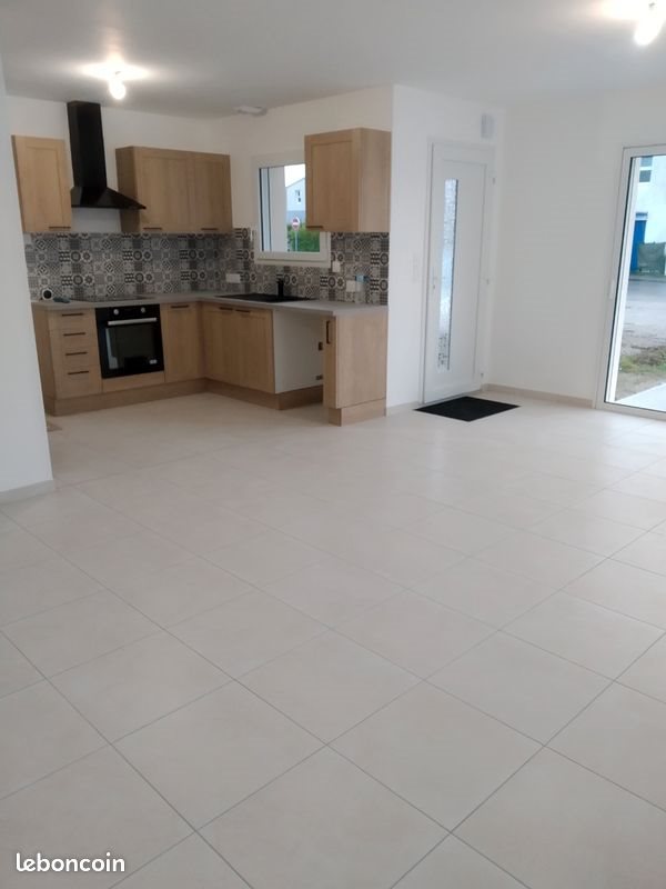 Maison à louer, 87m², Plouigneau