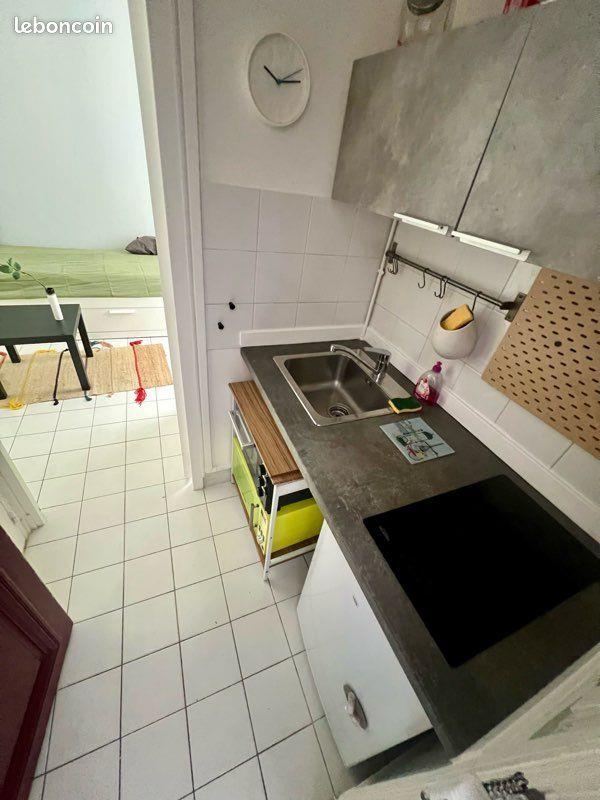 Appartement à louer, 19m², Paris 18ème