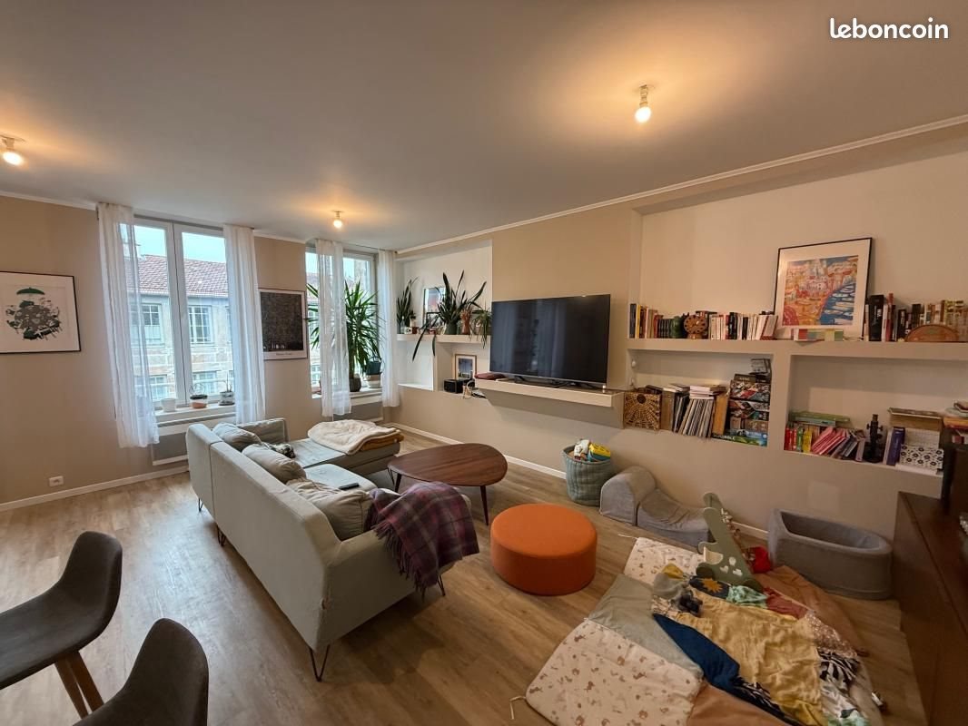 Appartement à louer, 120m², Saint-Etienne