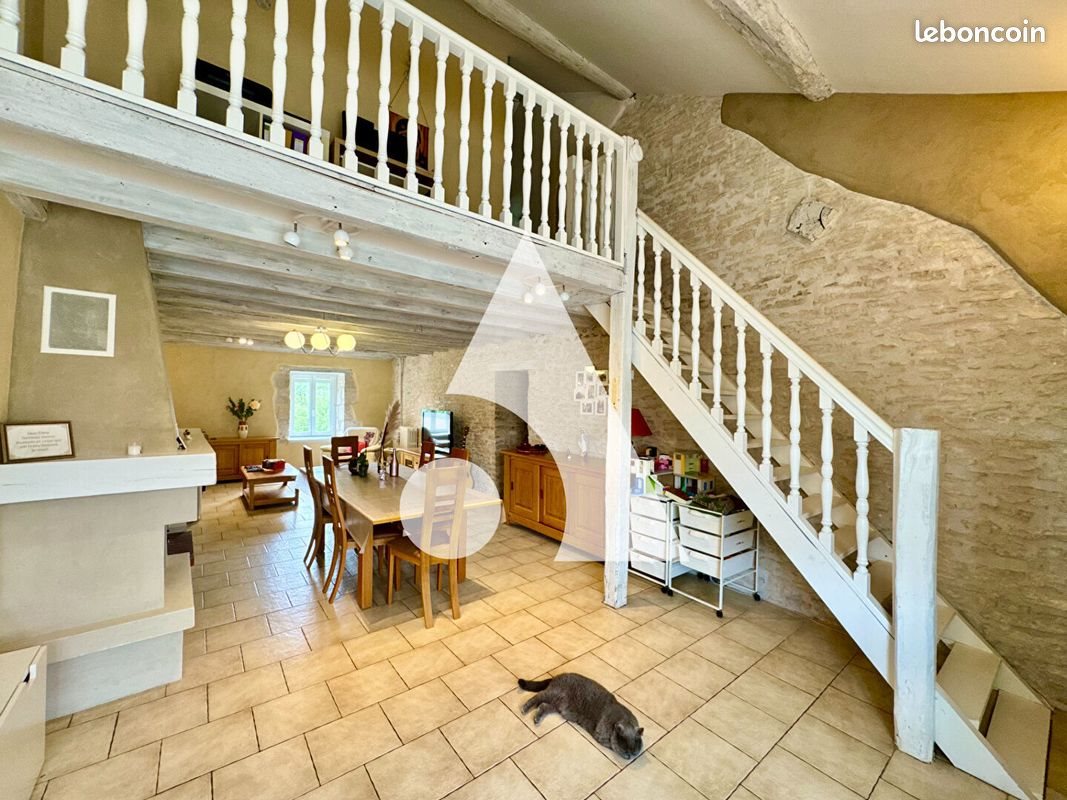 Maison à vendre, 205m², Ruffey-lès-Echirey