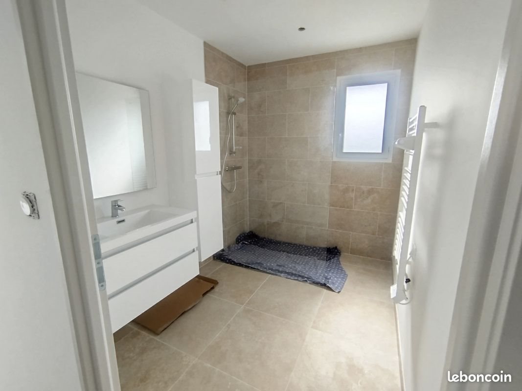 Maison à louer, 90m², Doix