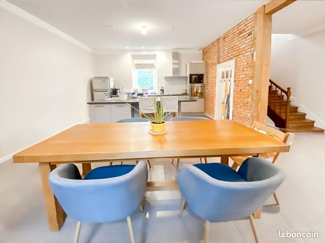 Maison à louer, 170m², Bais