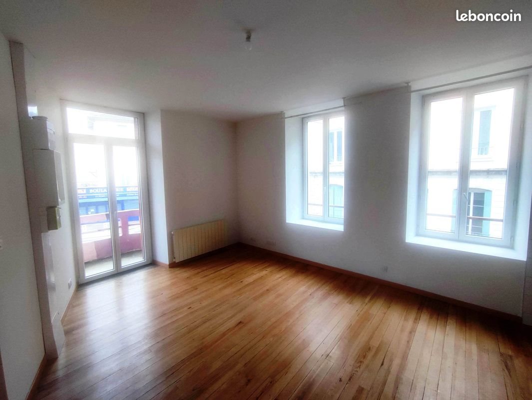 Appartement à louer, 36m², Tenay