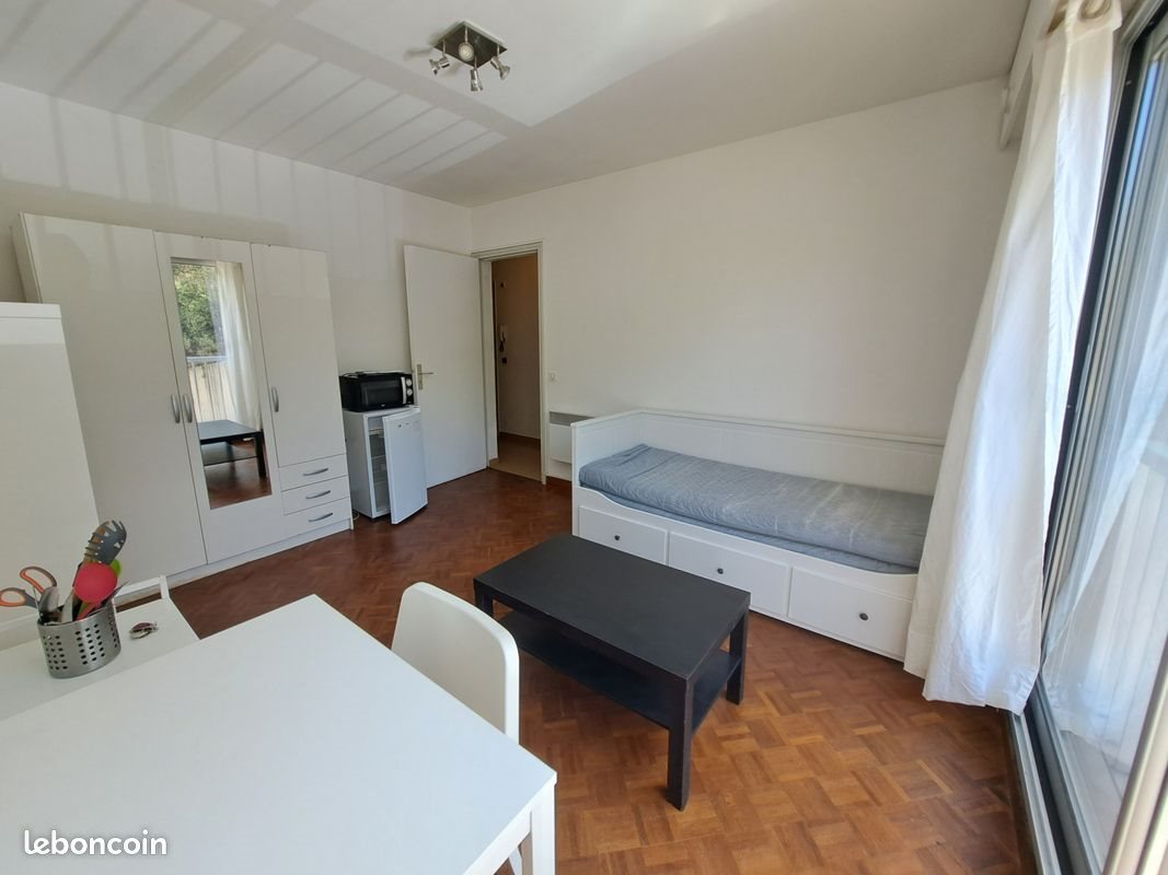 Appartement à louer, 21m², Marseille 9ème