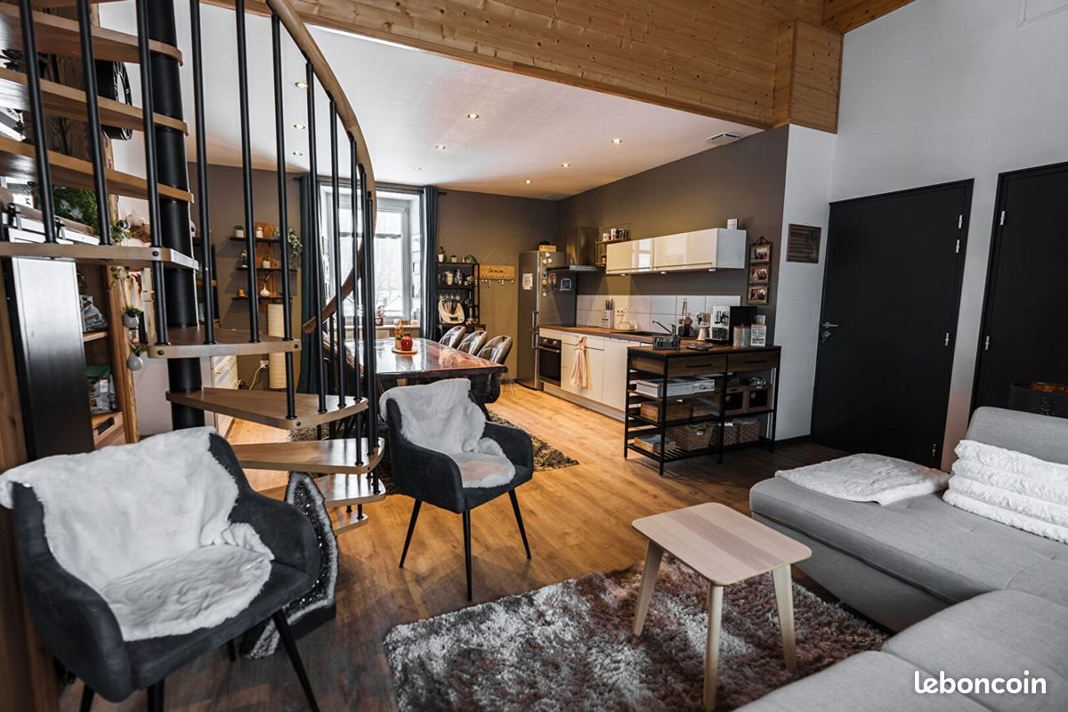 Appartement à louer, 77m², Chapelle-d'Huin