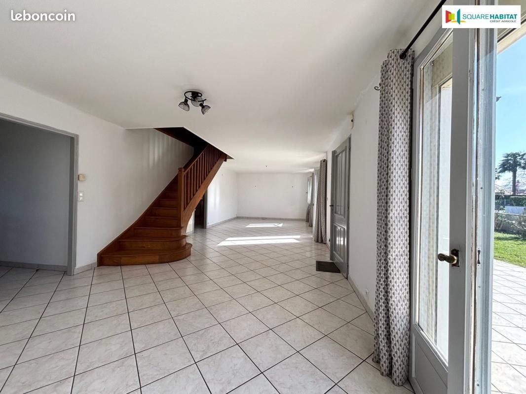 Appartement à louer, 125m², Agnos