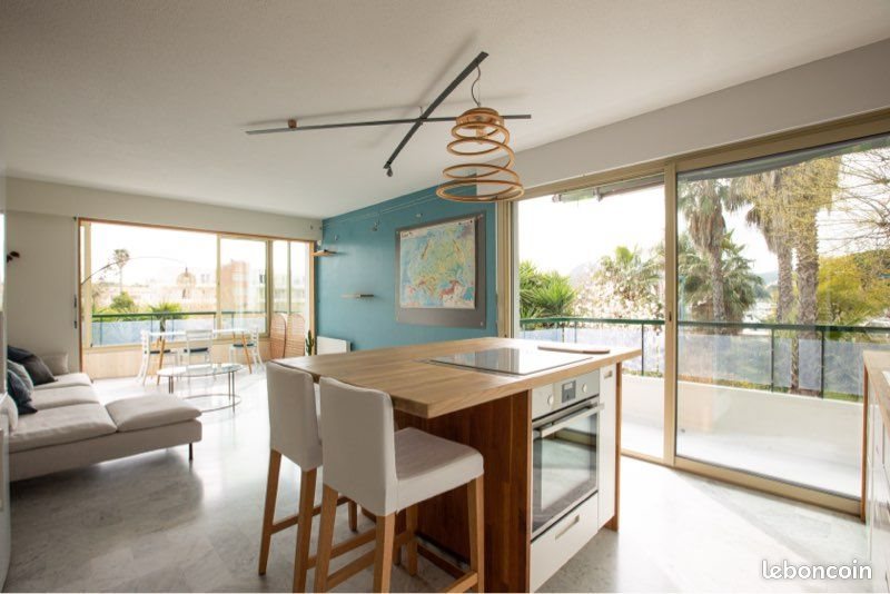 Appartement à louer, 62m², Mandelieu-la-Napoule