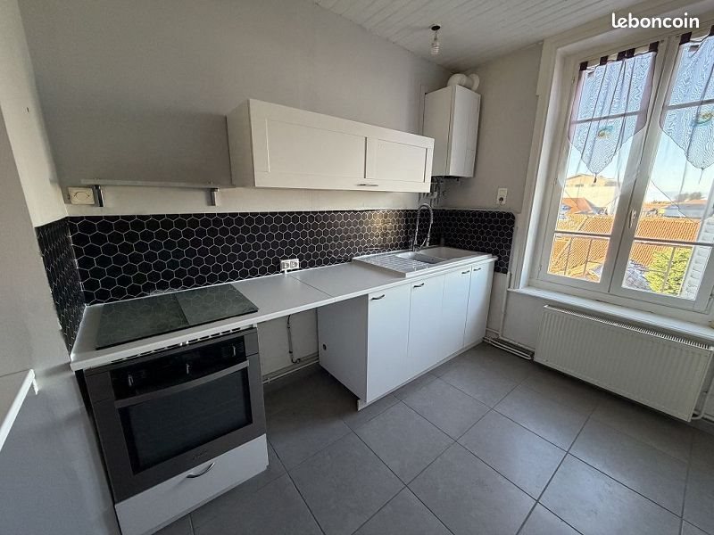 Appartement à louer, 93m², Chazelles-sur-Lyon