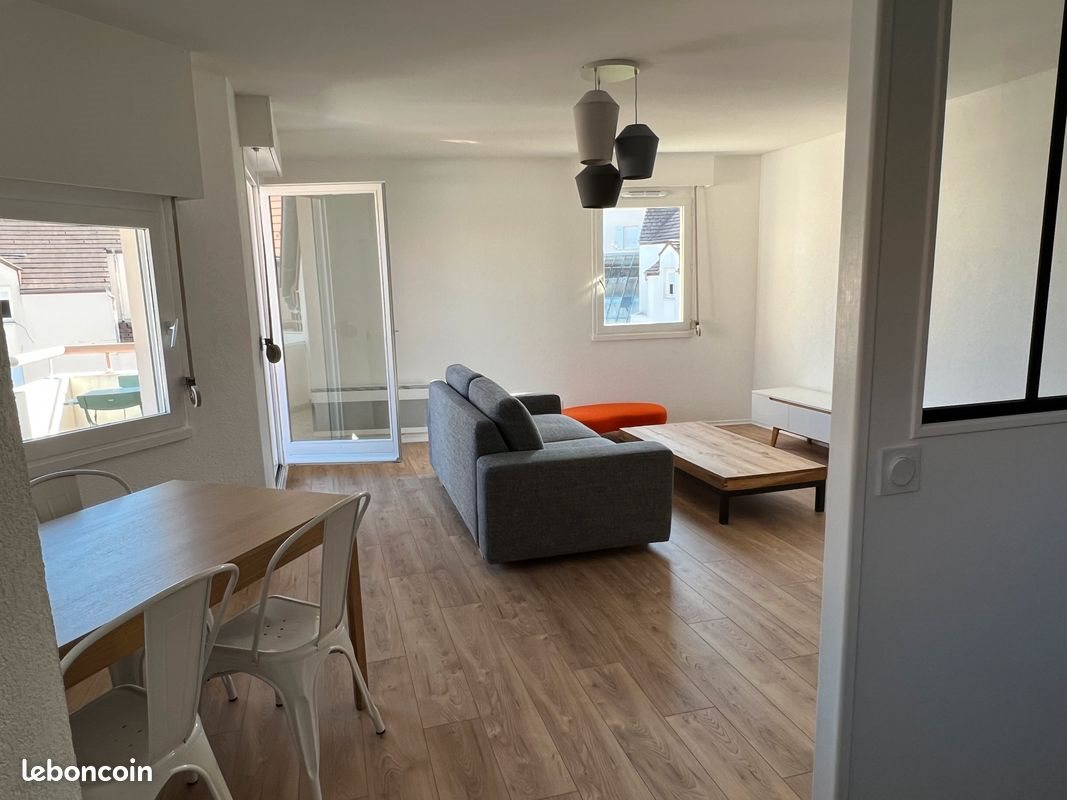 Appartement à louer, 68m², Thoiry