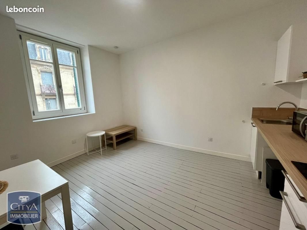 Appartement à louer, 16m², Châtel-Guyon