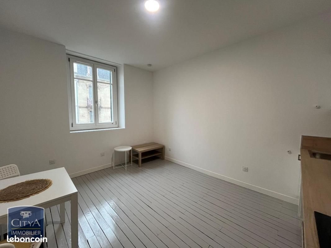 Appartement à louer, 16m², Châtel-Guyon