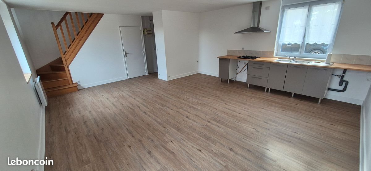 Maison à louer, 64m², Sarcy