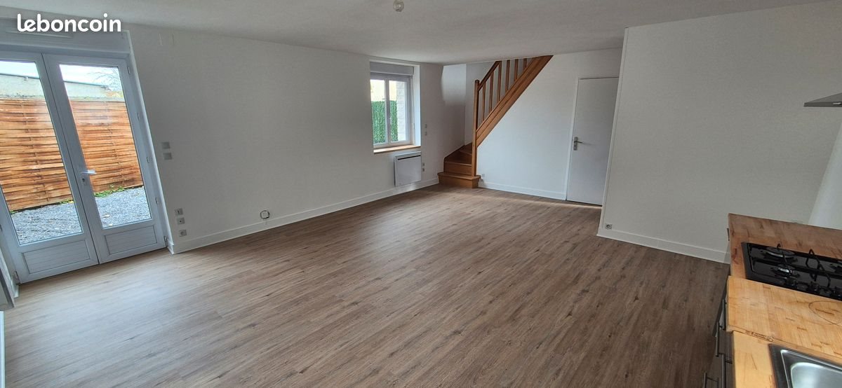 Maison à louer, 64m², Sarcy