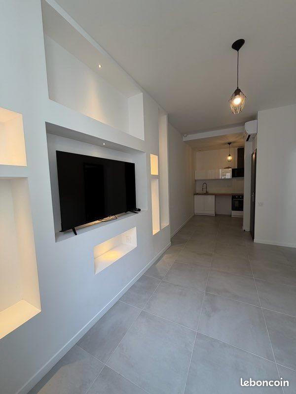 Appartement à louer, 30m², Marseille 6ème