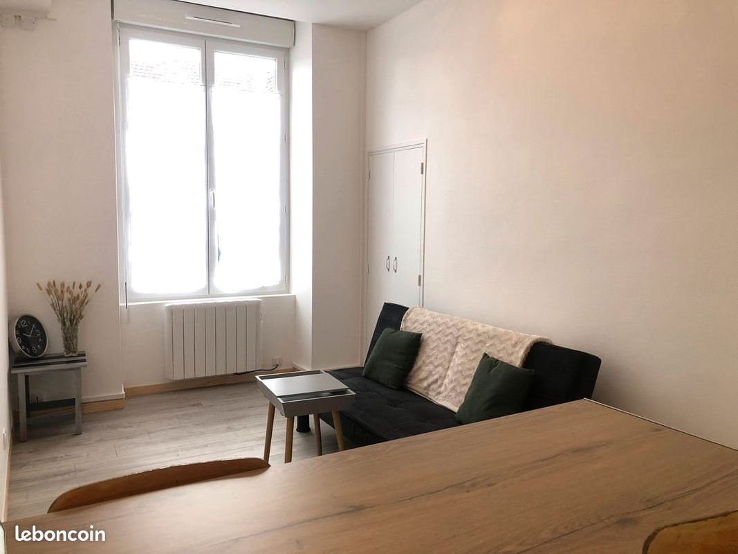 Appartement à louer, 35m², Autun